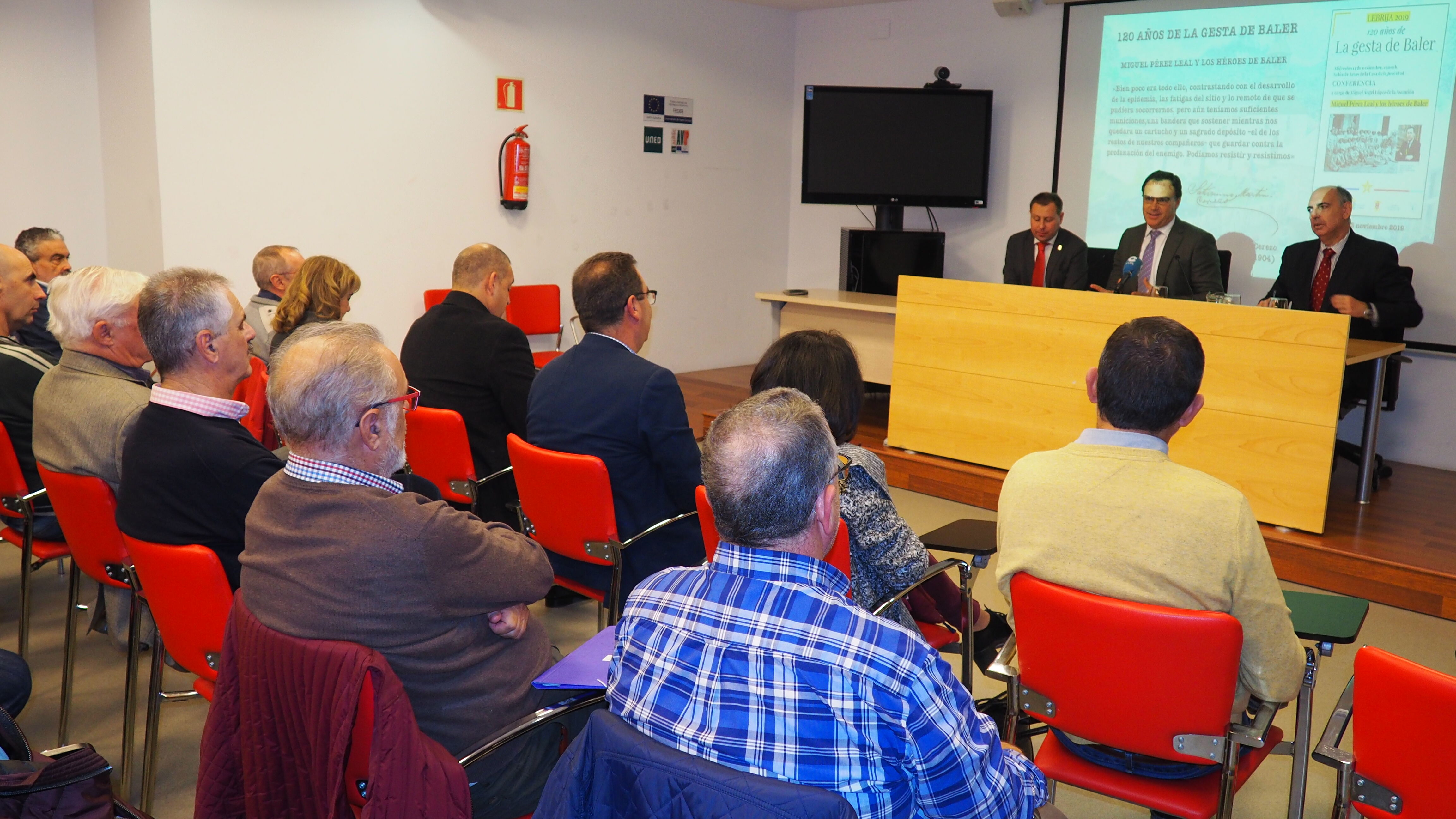 Conferencia sobre Miguel Pérez LEal (1)