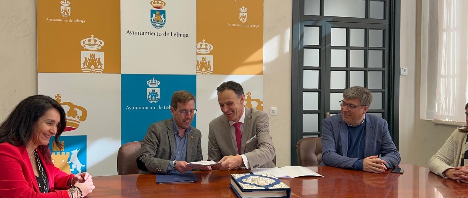 Cuartel de la Guardia Civil - Lebrija abril 25 (3)