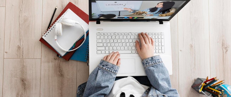 Cursos Aula Mentor - imagen archivo dic 25