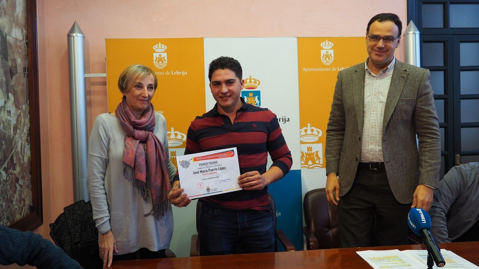 ENTREGA INICIATIVA EMPRESARIAL (1) (Copiar)