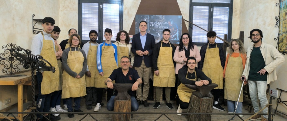 FORJA LEBRIJA ALUMNADO SOLADURA