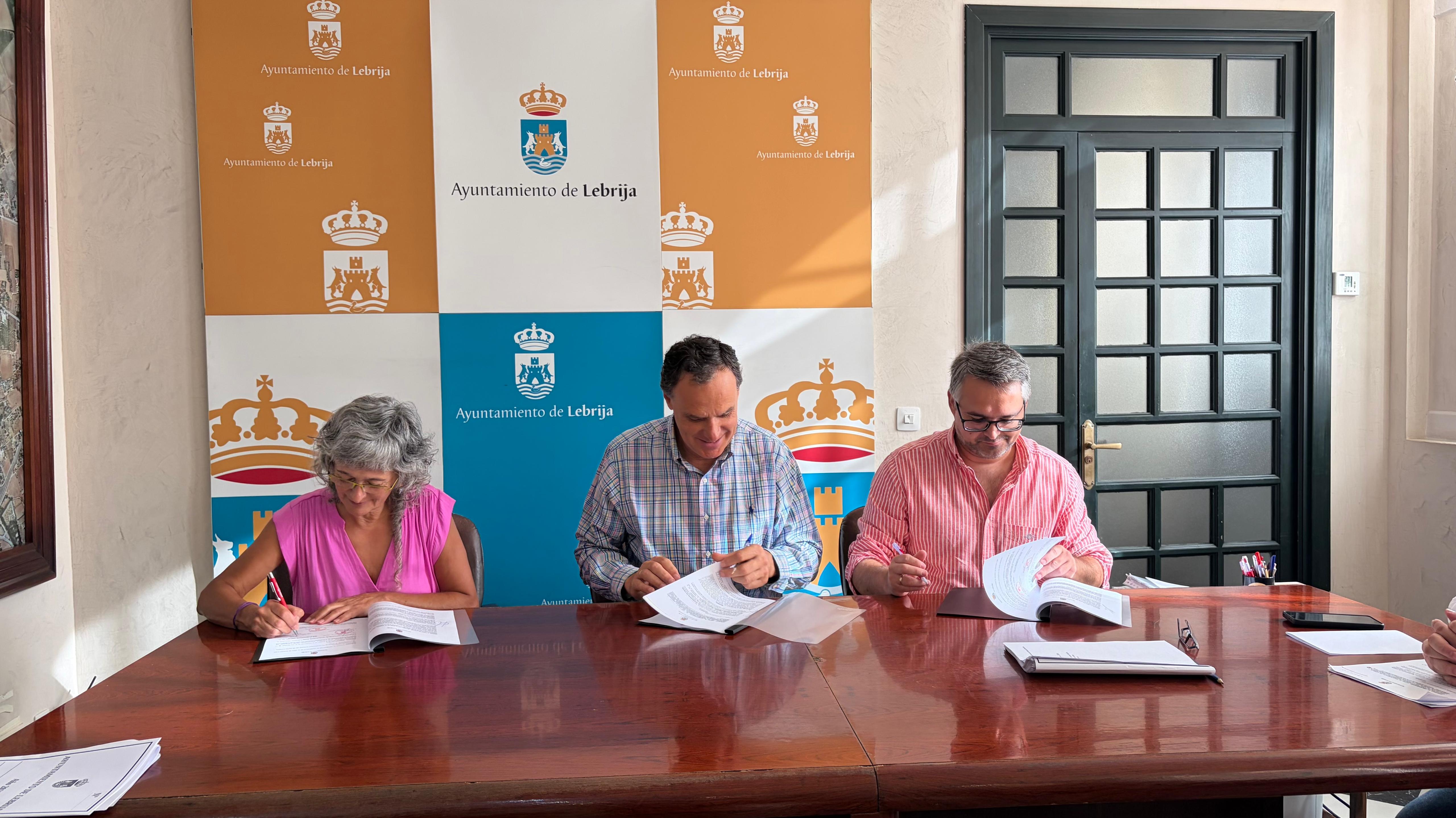 Firma convenio Memoria Histórica - sep26
