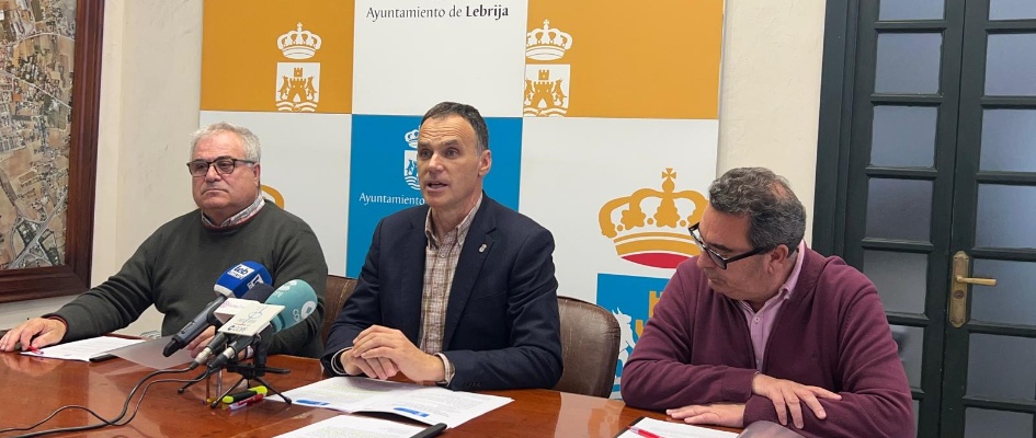 Firma convenio Peña Flamenca 2025 (2)