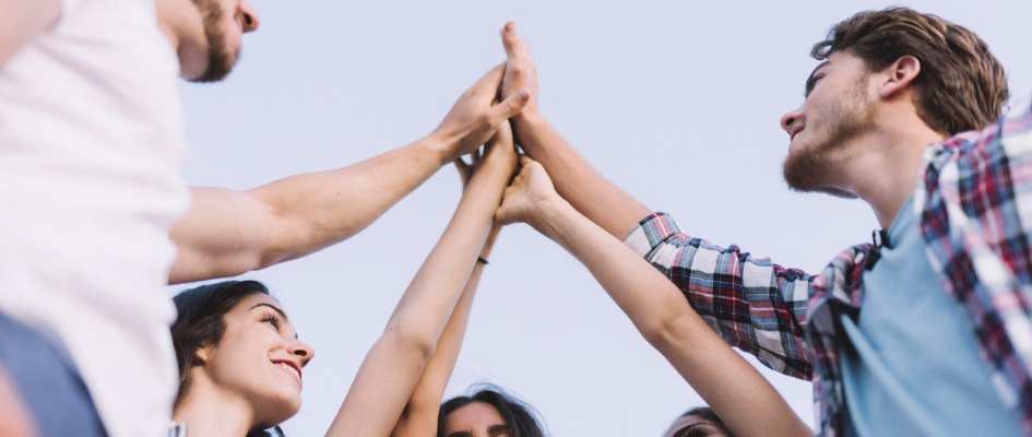 Jóvenes - archivo noviembre 25