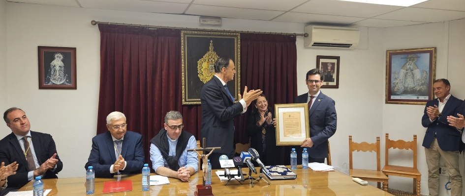 Presentación pregonero 2025 (1)